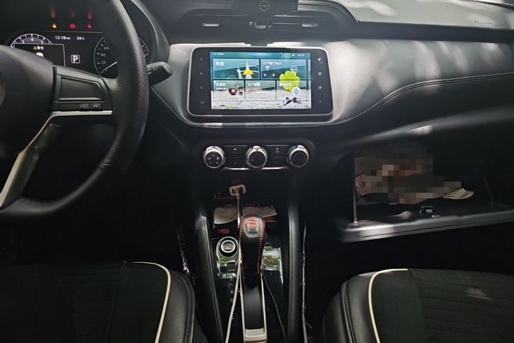 Used Nissan Kicks 2019 1.5L CVT Smart Connect Luxury Edition Audio And AC Panel