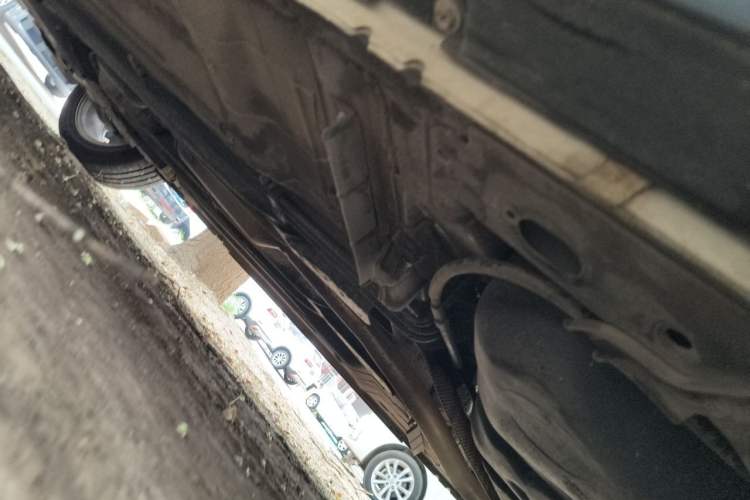 Used Nissan Kicks 2019 1.5L CVT Smart Connect Luxury Edition Chassis Front Left