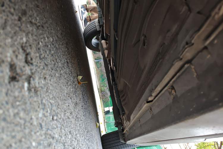 Used Nissan Kicks 2019 1.5L CVT Smart Connect Luxury Edition Chassis Front Left