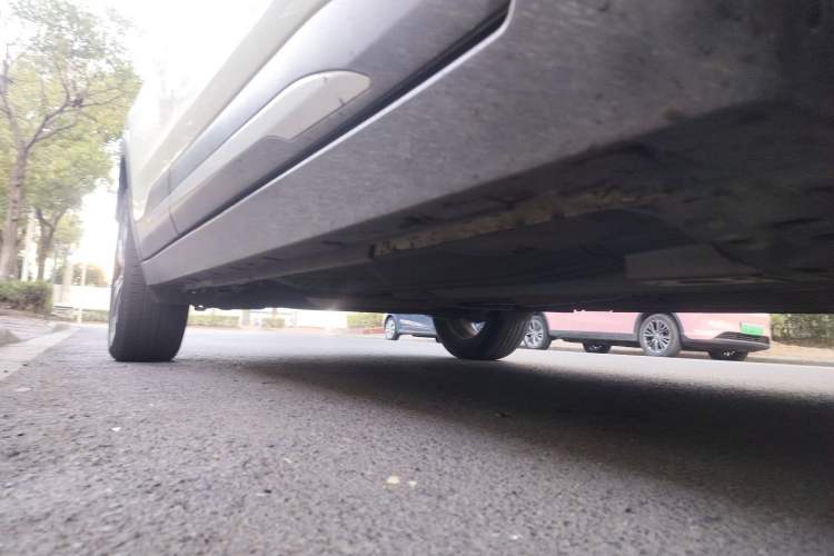 Used Nissan Kicks 2019 1.5L CVT Smart Connect Luxury Edition Chassis Front Right