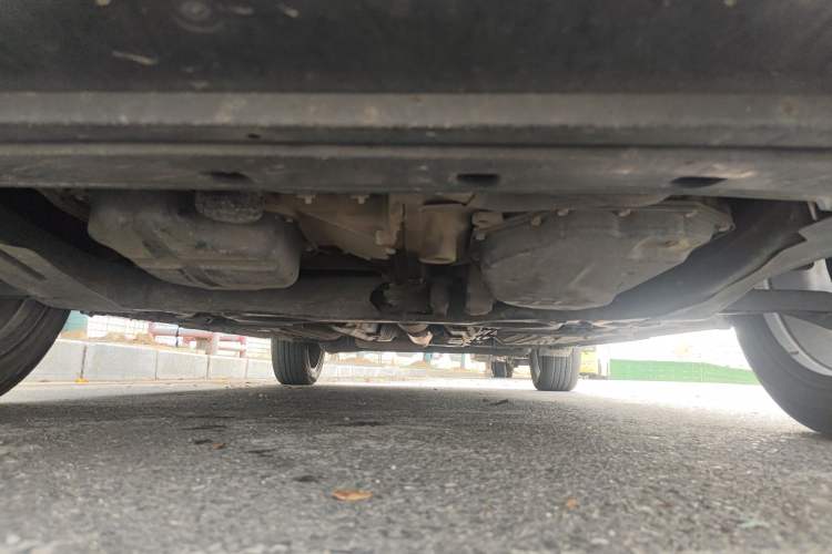 Used Nissan Kicks 2019 1.5L CVT Smart Connect Luxury Edition Chassis Front