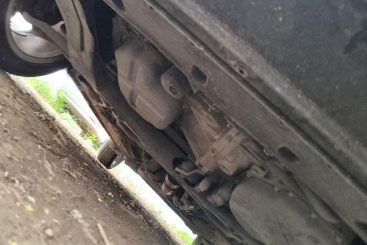 Used Nissan Kicks 2019 1.5L CVT Smart Connect Luxury Edition Chassis Rear