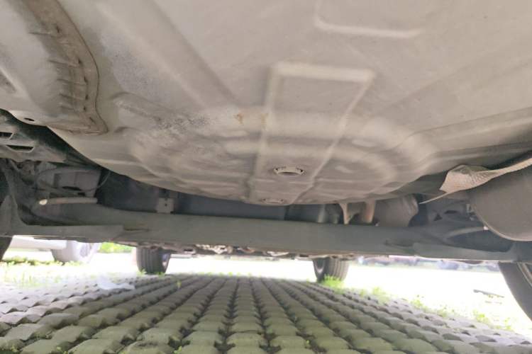 Used Nissan Kicks 2019 1.5L CVT Smart Connect Luxury Edition Chassis Rear