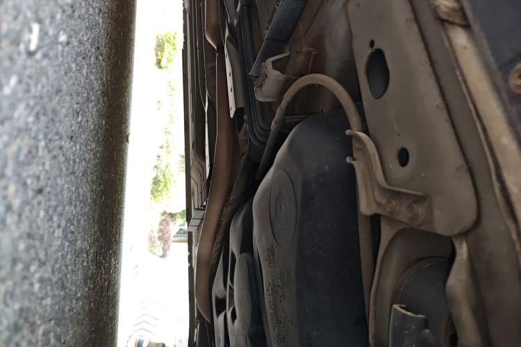 Used Nissan Kicks 2019 1.5L CVT Smart Connect Luxury Edition Chassis Rear Left