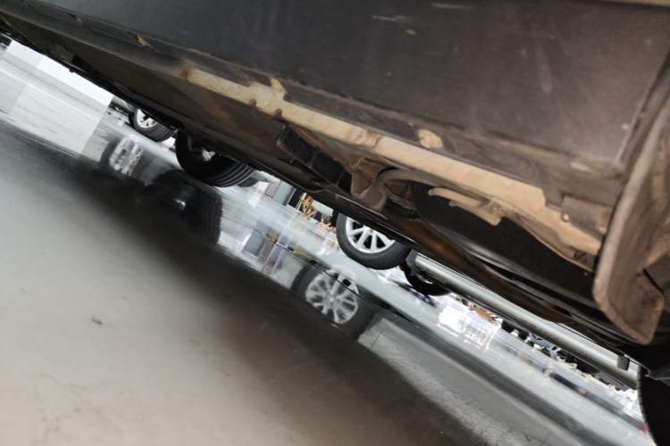 Used Nissan Kicks 2019 1.5L CVT Smart Connect Luxury Edition Chassis Rear Left