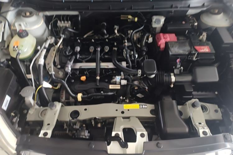 Used Nissan Kicks 2019 1.5L CVT Cool Enjoy Edition Engine Bay