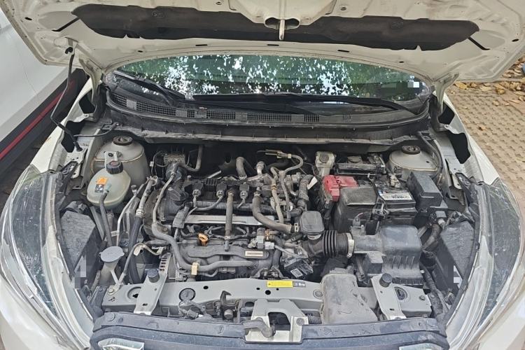 Used Nissan Kicks 2019 1.5L CVT Smart Connect Luxury Edition Engine Bay