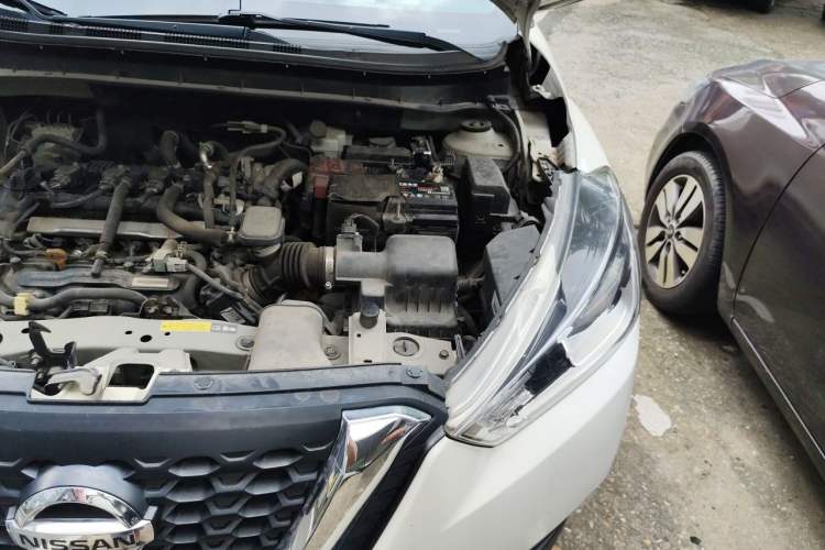 Used Nissan Kicks 2019 1.5L CVT Smart Connect Luxury Edition Engine Bay Left
