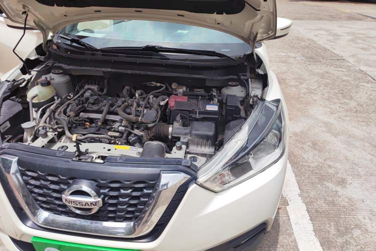 Used Nissan Kicks 2019 1.5L CVT Smart Connect Luxury Edition Engine Bay Left