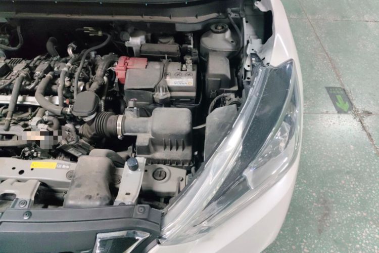 Used Nissan Kicks 2019 1.5L CVT Smart Connect Luxury Edition Engine Bay Left