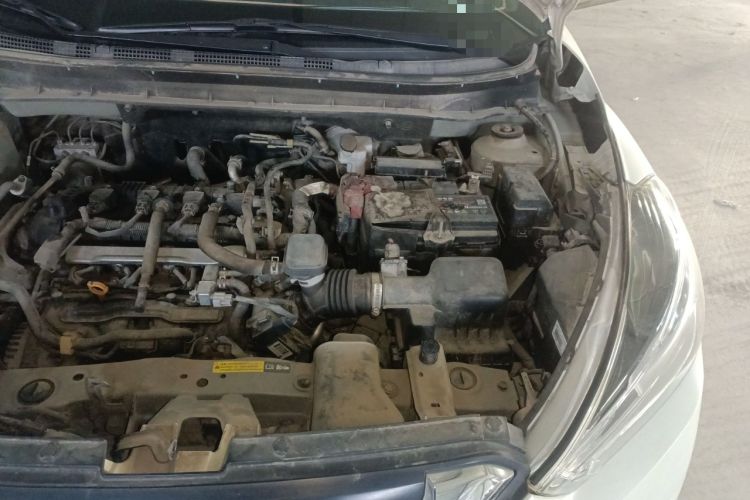 Used Nissan Kicks 2019 1.5L CVT Smart Connect Luxury Edition Engine Bay Left