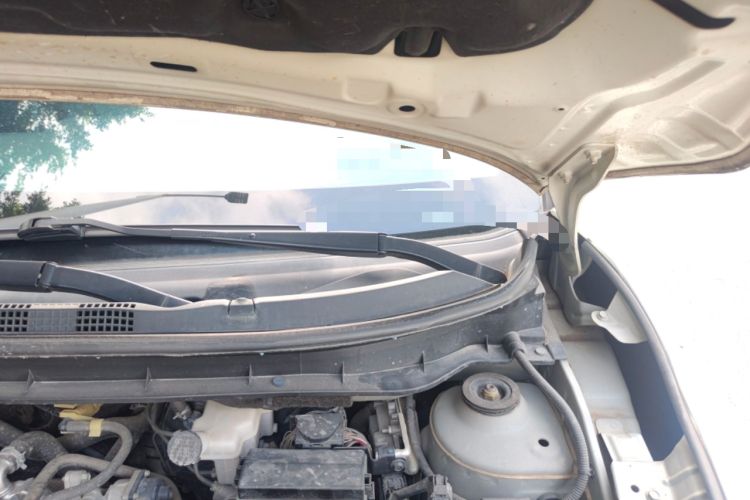 Used Nissan Kicks 2019 1.5L CVT Smart Connect Luxury Edition Engine Bay Left