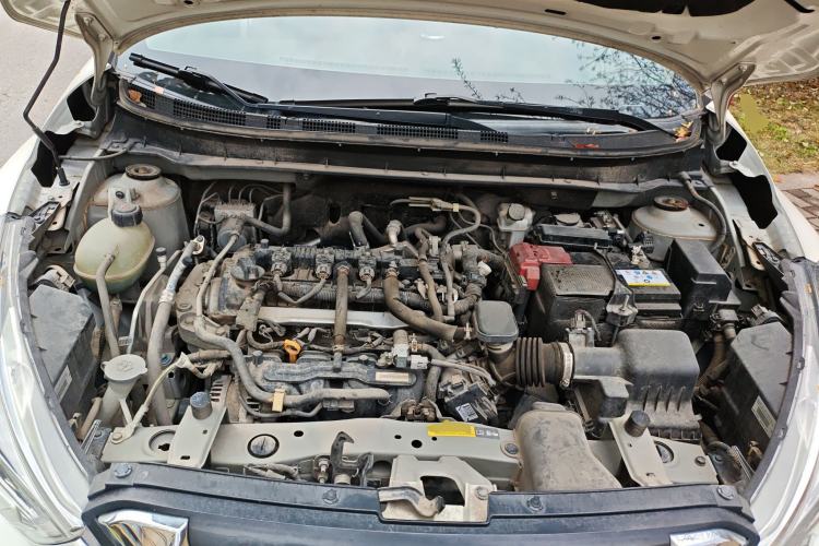 Used Nissan Kicks 2019 1.5L CVT Smart Connect Luxury Edition Engine Bay