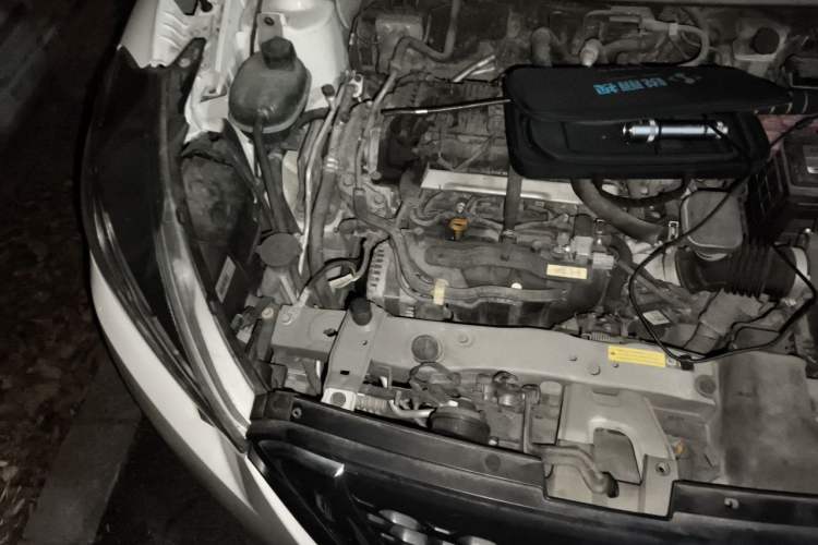 Used Nissan Kicks 2019 1.5L CVT Smart Connect Luxury Edition Engine Bay Right