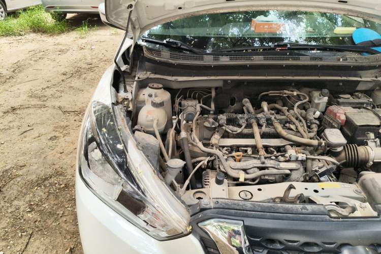 Used Nissan Kicks 2019 1.5L CVT Smart Connect Luxury Edition Engine Bay Right
