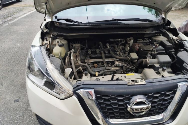 Used Nissan Kicks 2019 1.5L CVT Smart Connect Luxury Edition Engine Bay Right
