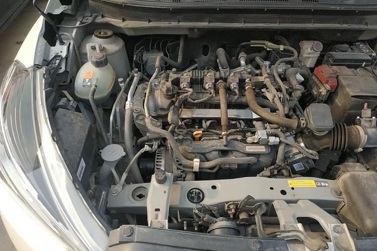 Used Nissan Kicks 2019 1.5L Manual Cool Edition Engine Bay Right