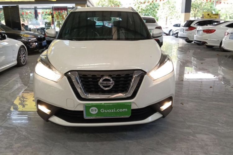 Used Nissan Kicks 2019 1.5L CVT Smart Connect Luxury Edition Exterior 1