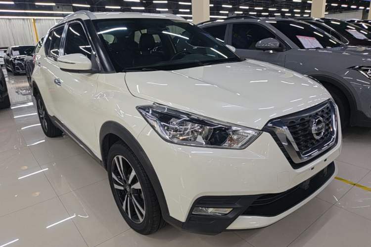 Used Nissan Kicks 2019 1.5L CVT Smart Connect Luxury Edition Exterior 1