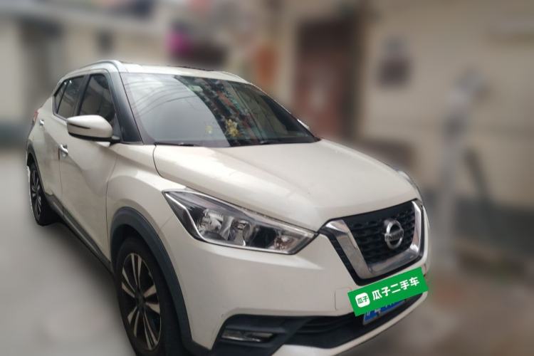 Used Nissan Kicks 2019 1.5L CVT Smart Connect Luxury Edition Exterior 2