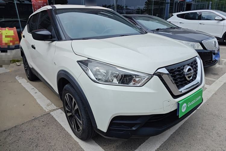 Used Nissan Kicks 2019 1.5L Manual Cool Edition Exterior 2