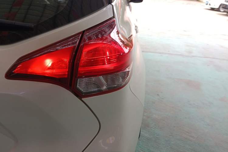 Used Nissan Kicks 2019 1.5L CVT Cool Enjoy Edition Exterior 3