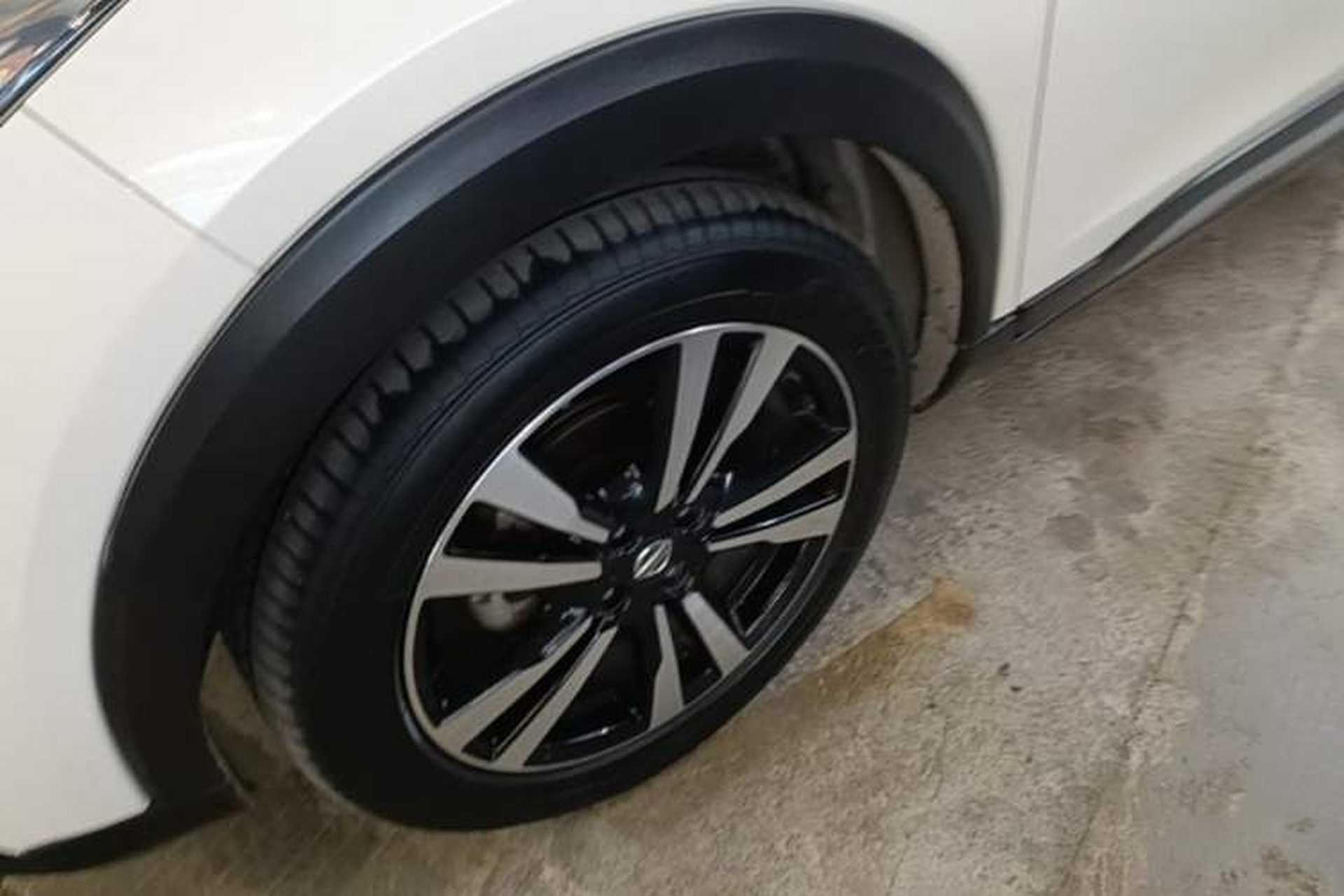 Used Nissan Kicks 2019 1.5L CVT Smart Connect Luxury Edition Exterior 4