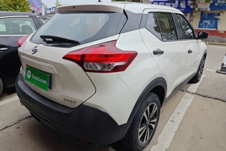 Used Nissan Kicks 2019 1.5L Manual Cool Edition Exterior 5