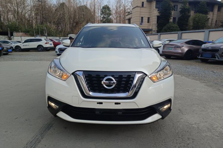 Used Nissan Kicks 2019 1.5L CVT Smart Connect Luxury Edition Front