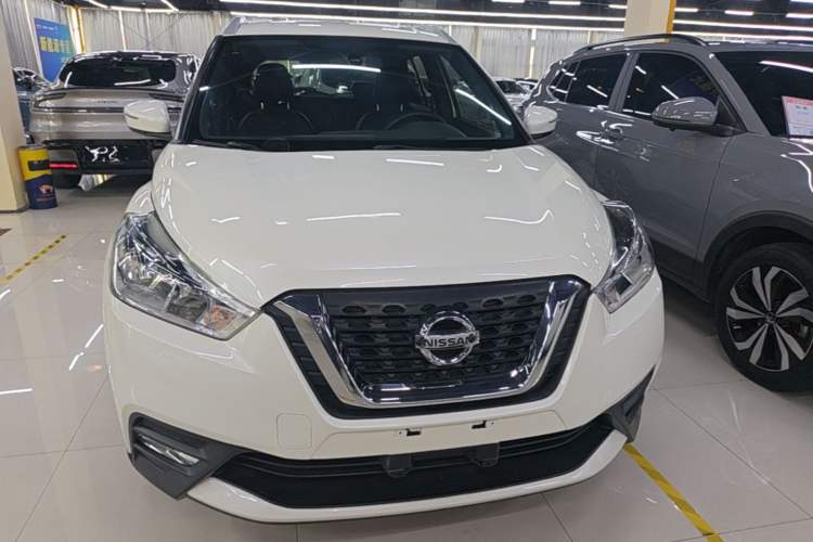Used Nissan Kicks 2019 1.5L CVT Smart Connect Luxury Edition Front