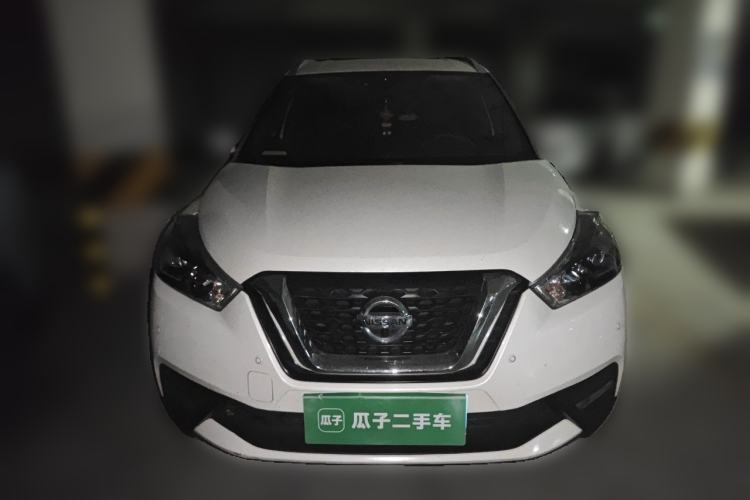 Used Nissan Kicks 2019 1.5L CVT Smart Connect Deluxe Edition Front