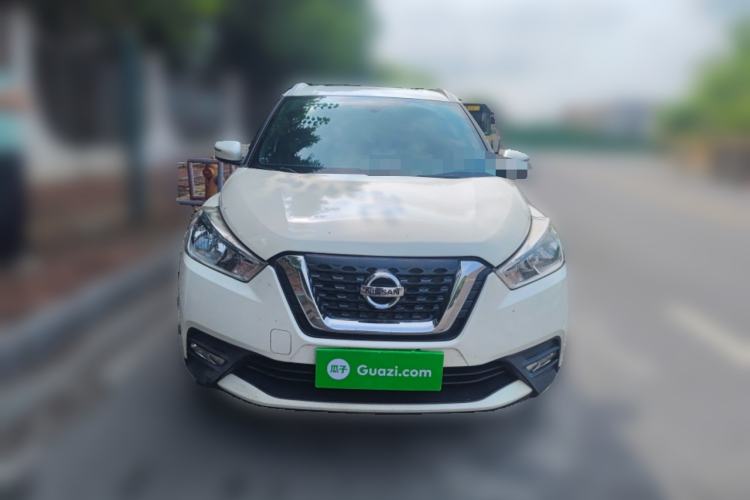Used Nissan Kicks 2019 1.5L CVT Smart Connect Luxury Edition Front