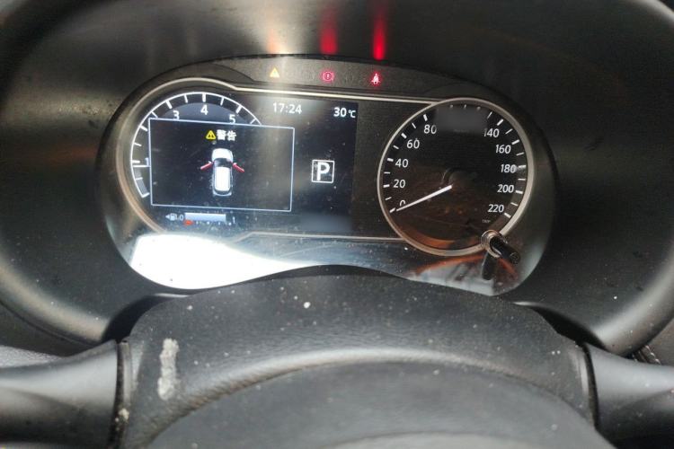 Used Nissan Kicks 2019 1.5L CVT Smart Connect Luxury Edition Instrument Cluster