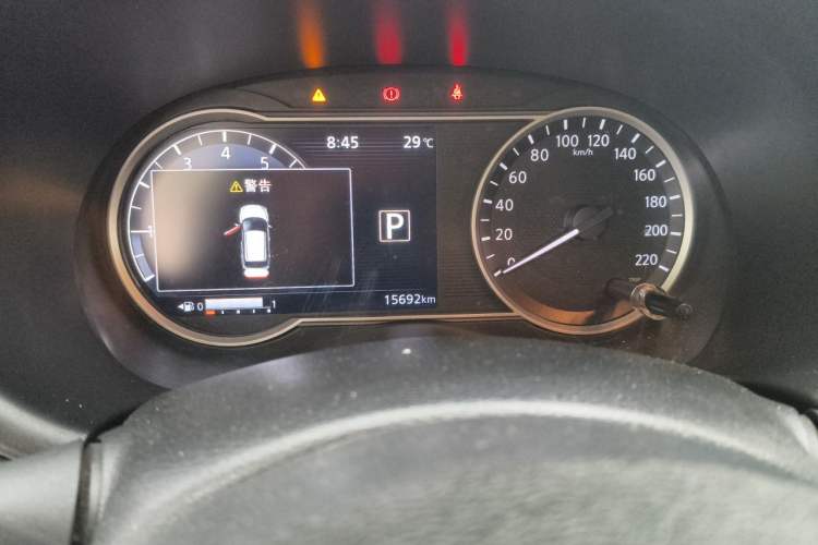 Used Nissan Kicks 2019 1.5L CVT Smart Connect Luxury Edition Instrument Cluster