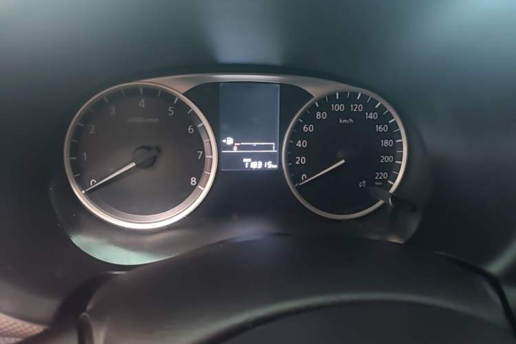Used Nissan Kicks 2019 1.5L CVT Cool Enjoy Edition Instrument Cluster