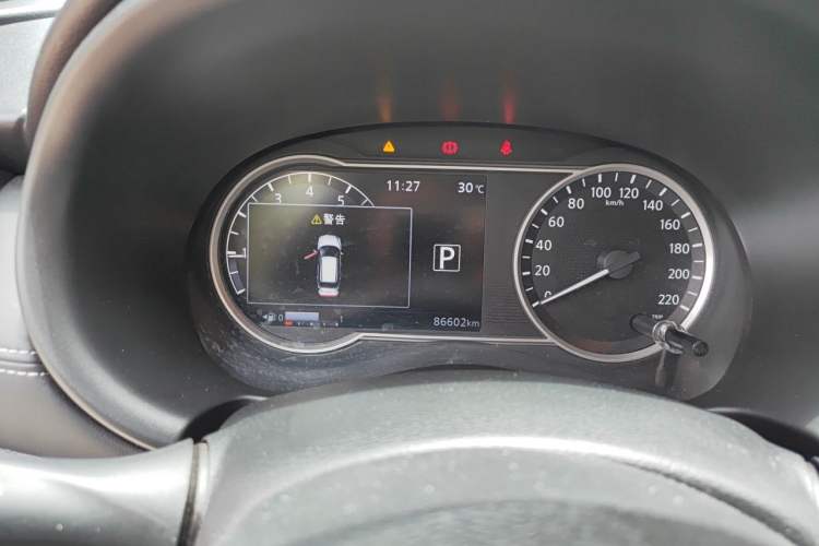 Used Nissan Kicks 2019 1.5L CVT Smart Connect Luxury Edition Instrument Cluster