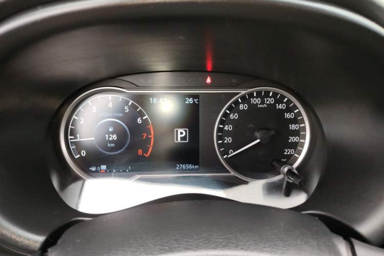 Used Nissan Kicks 2019 1.5L CVT Smart Connect Luxury Edition Instrument Cluster