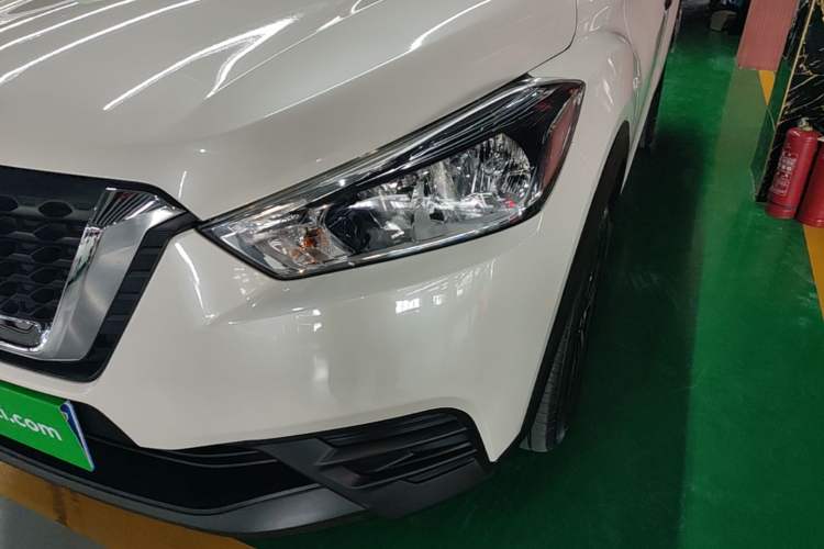 Used Nissan Kicks 2019 1.5L Manual Cool Edition Left Front Headlight