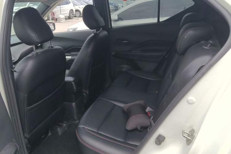 Used Nissan Kicks 2019 1.5L CVT Cool Enjoy Edition Left Rear Seat