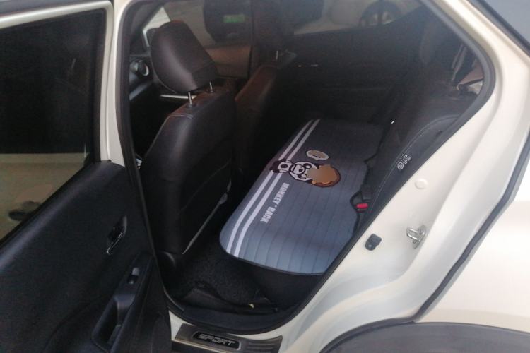 Used Nissan Kicks 2019 1.5L CVT Smart Connect Luxury Edition Left Rear Seat