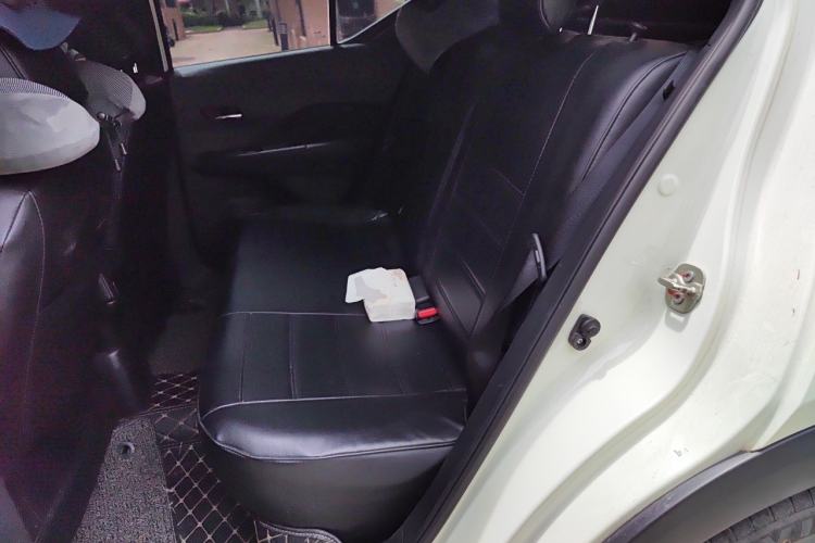 Used Nissan Kicks 2019 1.5L CVT Smart Connect Luxury Edition Left Rear Seat
