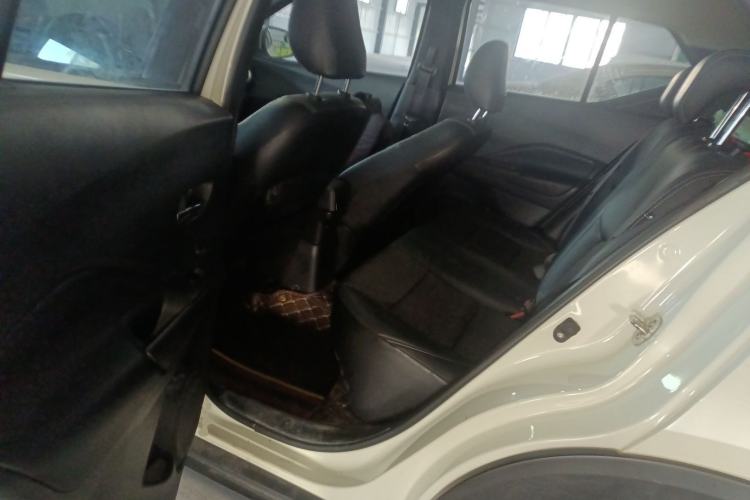 Used Nissan Kicks 2019 1.5L CVT Smart Connect Luxury Edition Left Rear Seat