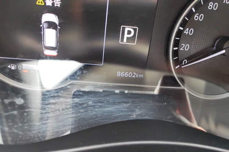 Used Nissan Kicks 2019 1.5L CVT Smart Connect Luxury Edition Odometer Close Up