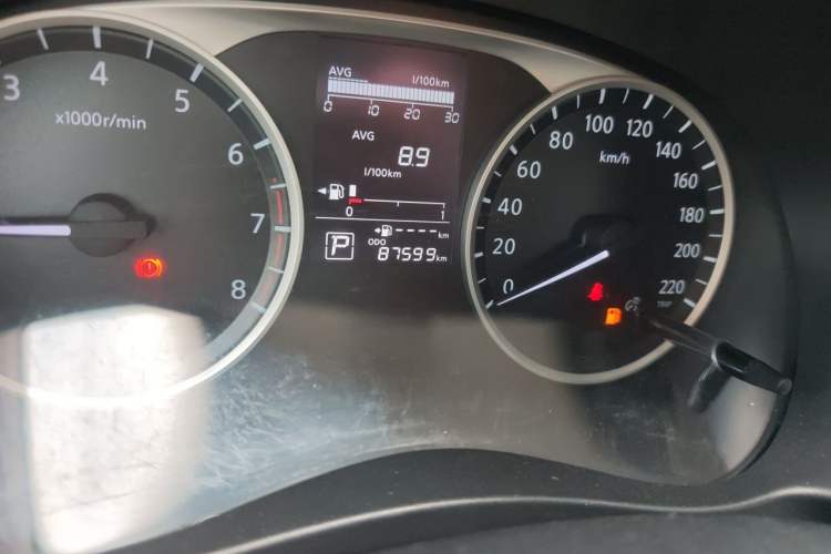 Used Nissan Kicks 2019 1.5L CVT Cool Enjoy Edition Odometer Close Up