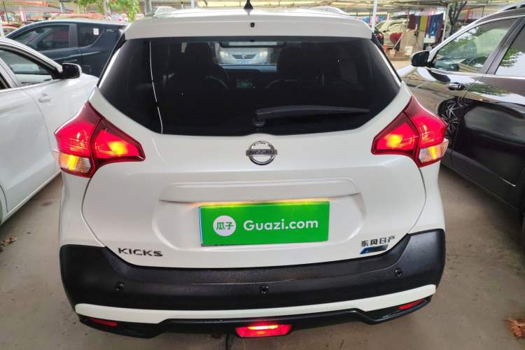 Used Nissan Kicks 2019 1.5L CVT Smart Connect Luxury Edition Rear