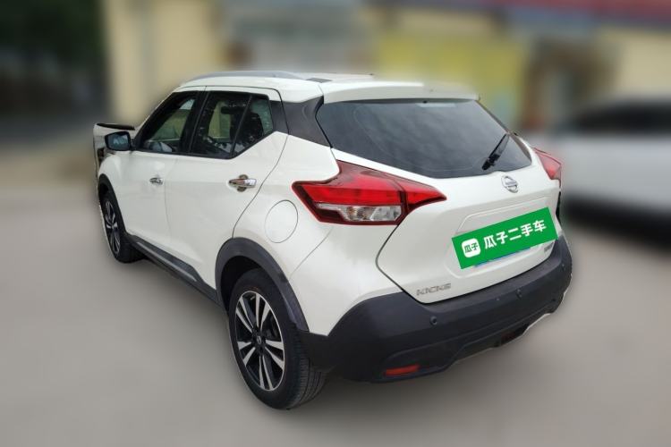 Used Nissan Kicks 2019 1.5L CVT Smart Connect Luxury Edition Rear Left 45 Deg