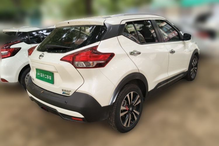 Used Nissan Kicks 2019 1.5L CVT Smart Connect Luxury Edition Rear Right 45 Deg
