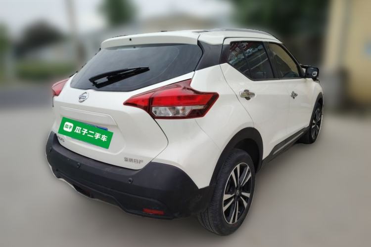 Used Nissan Kicks 2019 1.5L CVT Smart Connect Luxury Edition Rear Right 45 Deg