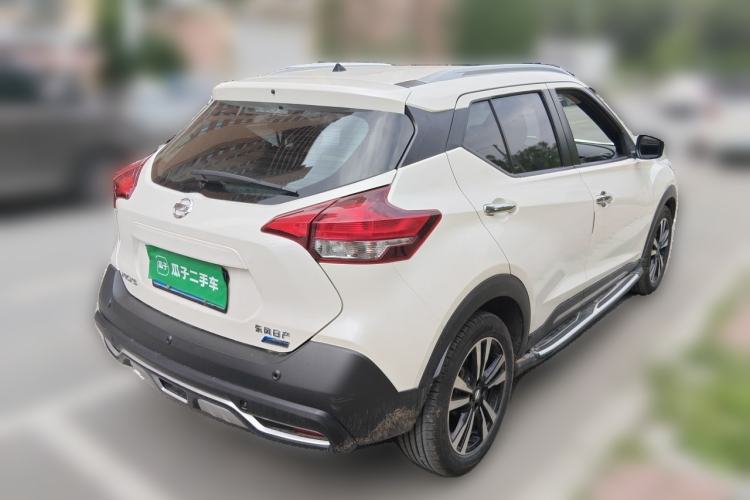 Used Nissan Kicks 2019 1.5L CVT Smart Connect Luxury Edition Rear Right 45 Deg