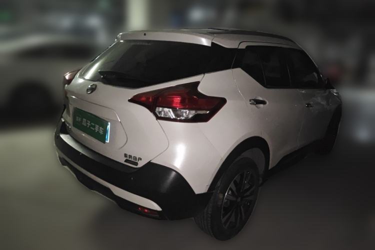 Used Nissan Kicks 2019 1.5L CVT Smart Connect Deluxe Edition Rear Right 45 Deg